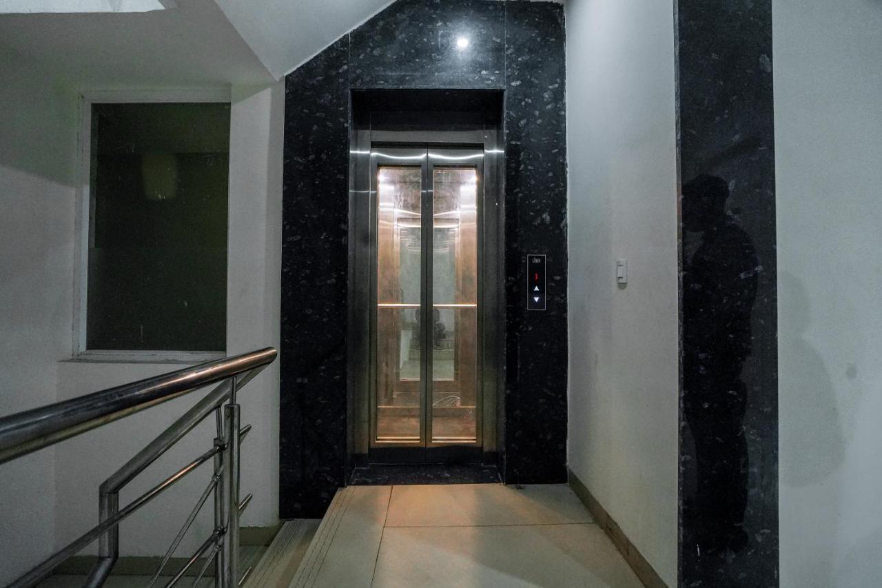 Saltstayz Sector 52 - Ardee City Mall Gurgaon Exterior photo